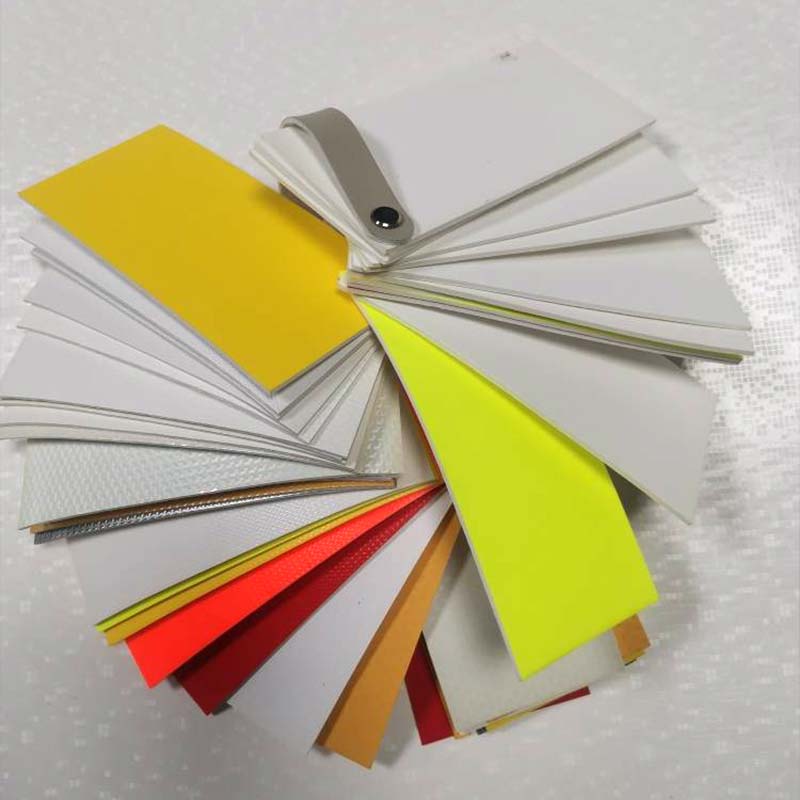 Diferentes patrones PU Pelotas sintéticas Fútbol Cuero