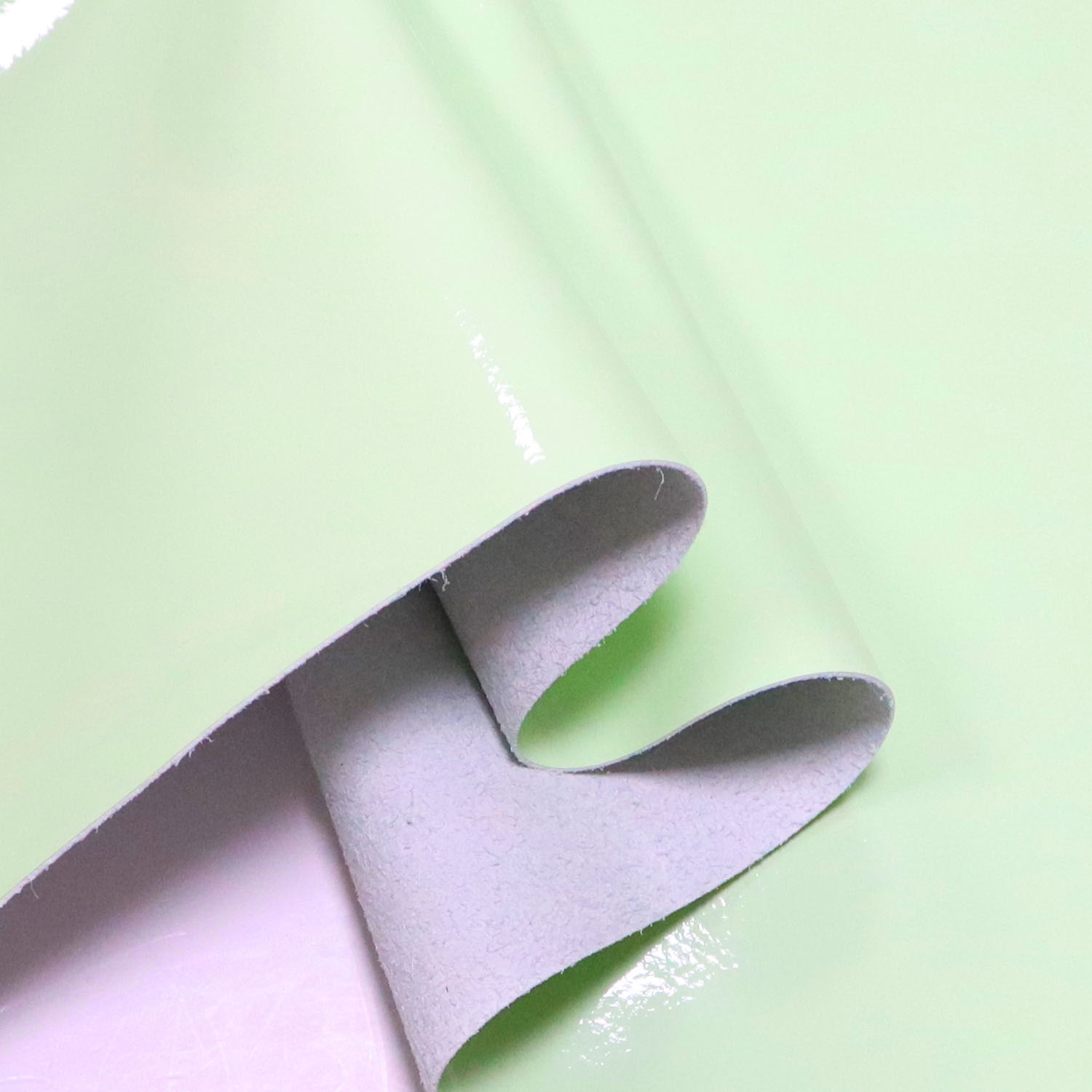 Prendas elásticas suaves de cuero PU para ropa de moda